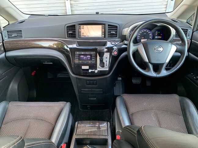 【廃車の無料引取り】当社は他社で購入された場合でも走行不能車や廃車の無料引き取り大歓迎です。「LINEでお問い合わせ」から車検証・車両の写真とご希望金額をお送りください