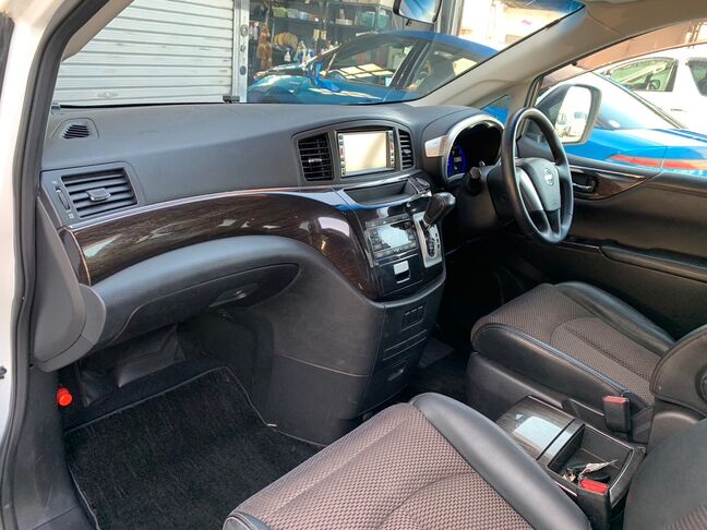 【仮審査申込】当社公式LINEから詳しくご案内しています。まずは、次の①～③の中からやりやすい方法で友達追加をお願いします。