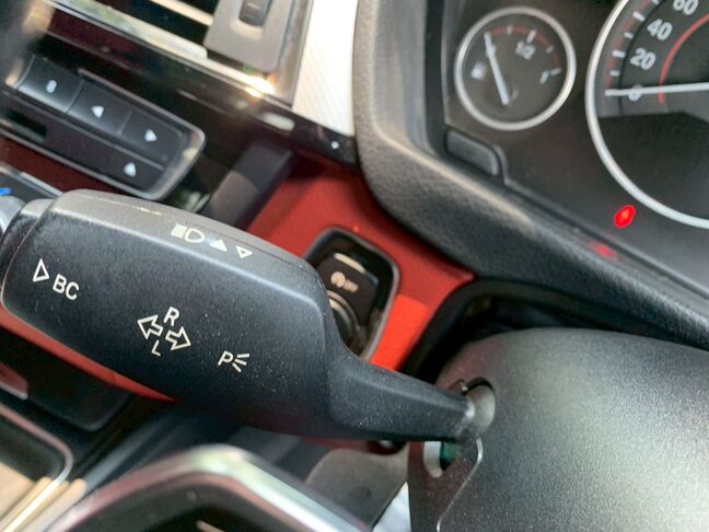 【応援】当店は、車が必要なのに様々な理由からオートローンの審査に通らず、購入できない方を応援しています。お気軽に仮審査をお申し込みください。