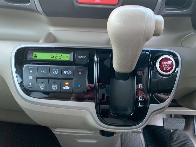 【安心】納車後のトラブルが発生しても、当社独自の保証サービスにご加入頂ければ修理ができるので、安心してお乗りいただくことができます。