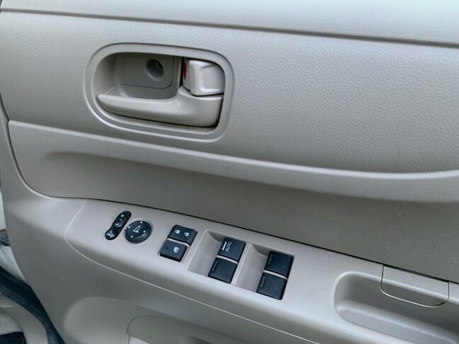 【友達追加の方法①】LINEで「@391tycna」を検索して友達追加できます。