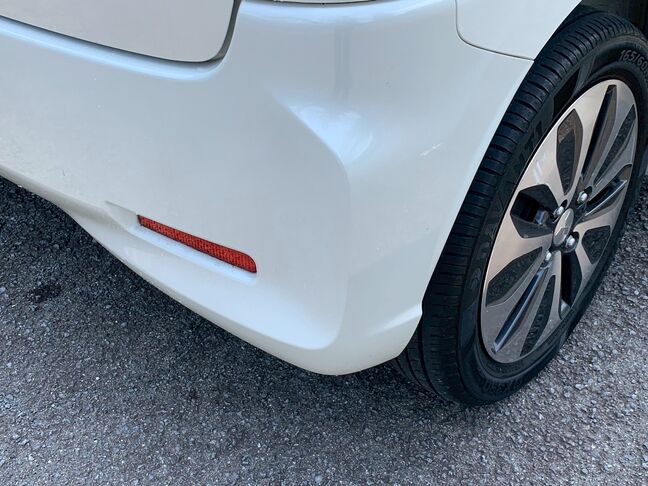 【廃車の無料引取り】当社は他社で購入された場合でも走行不能車や廃車の無料引き取り大歓迎です。「LINEでお問い合わせ」から車検証・車両の写真とご希望金額をお送りください