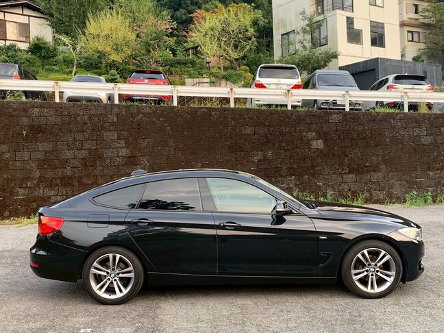 【廃車の無料引取り】当社は他社で購入された場合でも走行不能車や廃車の無料引き取り大歓迎です。「LINEでお問い合わせ」から車検証・車両の写真とご希望金額をお送りください