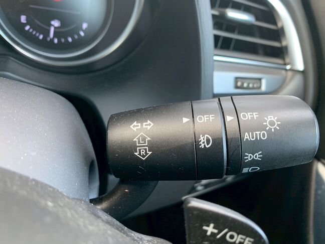 【点検整備】当社の点検整備は消耗品やオイル交換もしています。
点検箇所の写真やコンピューター診断の結果は全て写真を撮って保存してあります。ご安心ください。