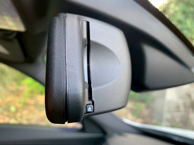 【仮審査申込】当社公式LINEから詳しくご案内しています。まずは、次の①～③の中からやりやすい方法で友達追加をお願いします。