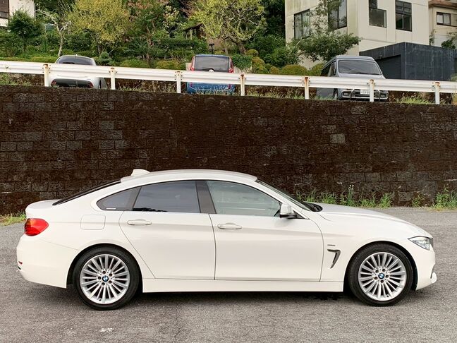 【コーティング5年保証】当店のコーティングは5年間保証です。ワックスの必要がありません。5年間の施工証明書付きです。