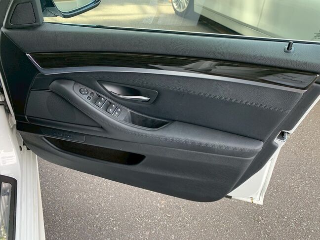 ご返信頂くと、当社の自社ローンの特徴について、詳しくご案内させて頂きますので、まずは公式LINEの友達登録をお願いします