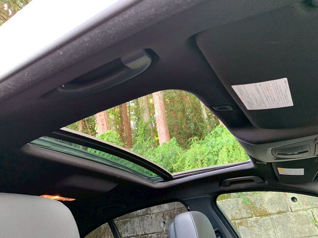 【廃車の無料引取り】当社は他社で購入された場合でも走行不能車や廃車の無料引き取り大歓迎です。「LINEでお問い合わせ」から車検証・車両の写真とご希望金額をお送りください