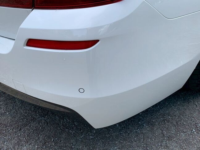 【友達追加の方法②】車両画像の2枚目のQRコードをLINEで読み込んで友達追加できます。