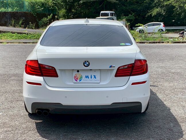 【お車探し】お客様のご要望に応じて、仕入れのプロがお客様と一緒にご希望のお車をお探しさせて頂くサービスをご提供しています。ご遠慮なくお申し出ください。