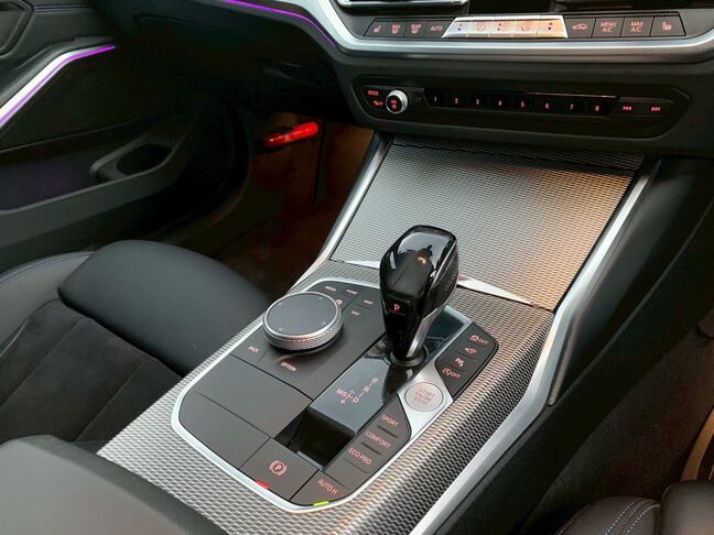 【点検整備】当社の点検整備は消耗品やオイル交換もしています。
点検箇所の写真やコンピューター診断の結果は全て写真を撮って保存してあります。ご安心ください。