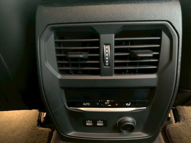 【友達追加の方法③】https://lin.ee/qaiZt2Uを読み込んで友達追加できます。