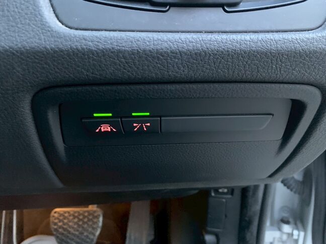 【廃車の無料引取り】当社は他社で購入された場合でも走行不能車や廃車の無料引き取り大歓迎です。「LINEでお問い合わせ」から車検証・車両の写真とご希望金額をお送りください