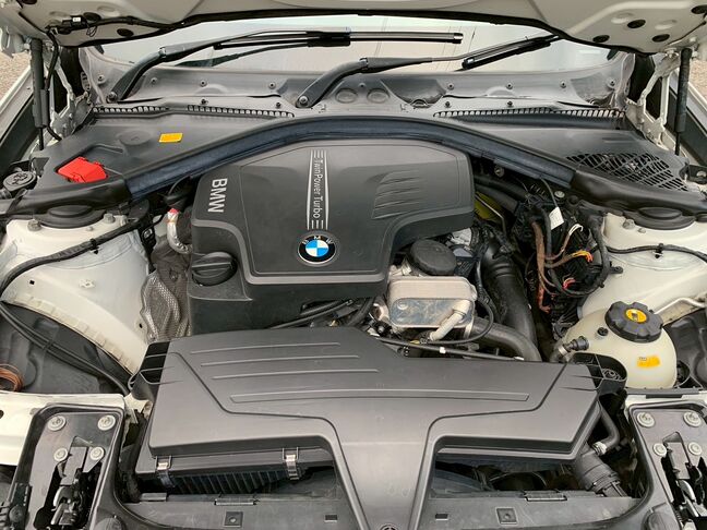 【ご案内】当店の近くの小田原で美味しいお魚料理を食べられます。箱根湯本も近くにあり、日帰り温泉も楽しめます。ご来店のお帰りに是非お立ち寄りください。