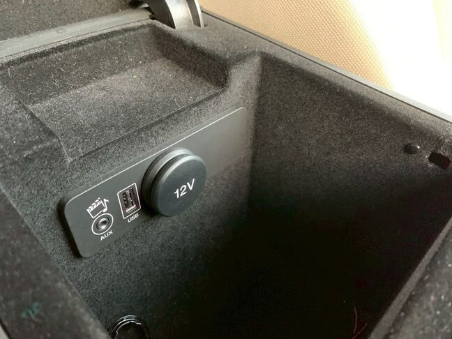 【お車探し】お客様のご要望に応じて、仕入れのプロがお客様と一緒にご希望のお車をお探しさせて頂くサービスをご提供しています。ご遠慮なくお申し出ください。