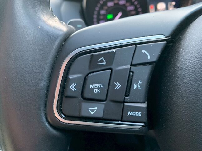 【仮審査申込】当社公式LINEから詳しくご案内しています。まずは、次の①～③の中からやりやすい方法で友達追加をお願いします。