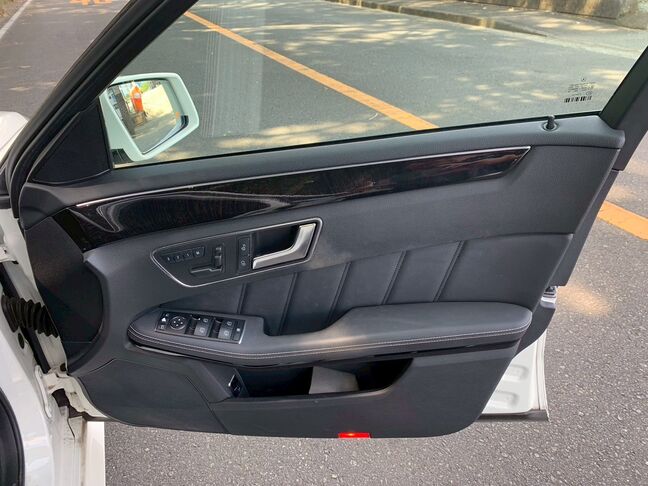 【安心】納車後のトラブルが発生しても、当社独自の保証サービスにご加入頂ければ修理ができるので、安心してお乗りいただくことができます。