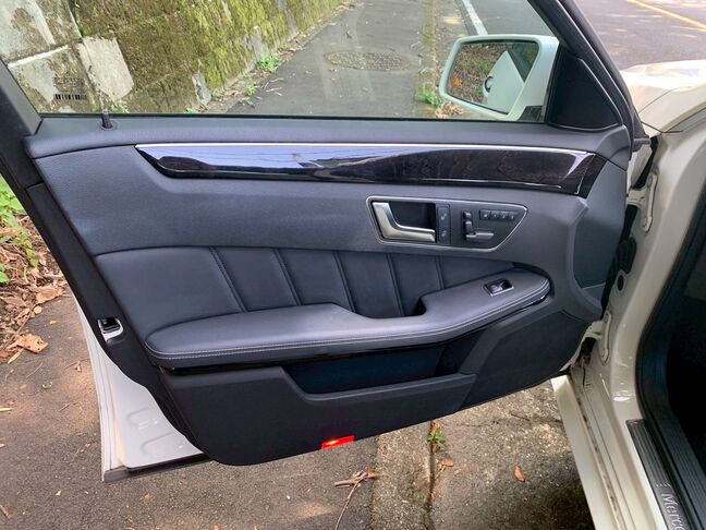 【仮審査申込】当社公式LINEから詳しくご案内しています。まずは、次の①～③の中からやりやすい方法で友達追加をお願いします。