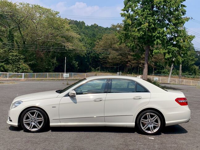 【廃車の無料引取り】当社は他社で購入された場合でも走行不能車や廃車の無料引き取り大歓迎です。「LINEでお問い合わせ」から車検証・車両の写真とご希望金額をお送りください