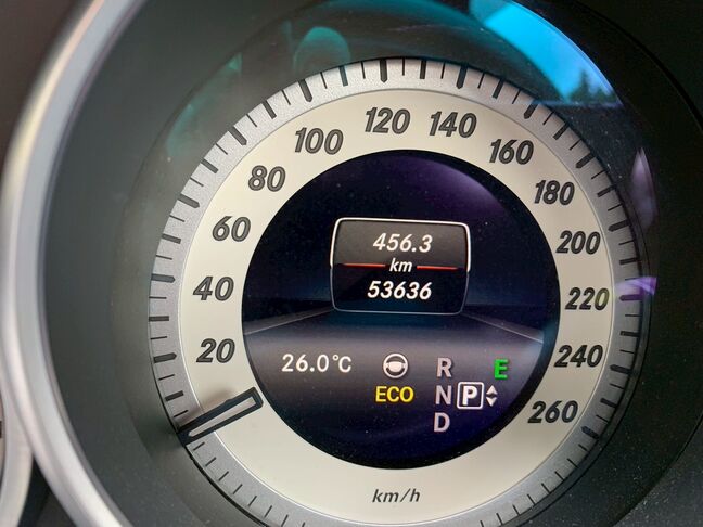 【点検整備】当社の点検整備は消耗品やオイル交換もしています。
点検箇所の写真やコンピューター診断の結果は全て写真を撮って保存してあります。ご安心ください。