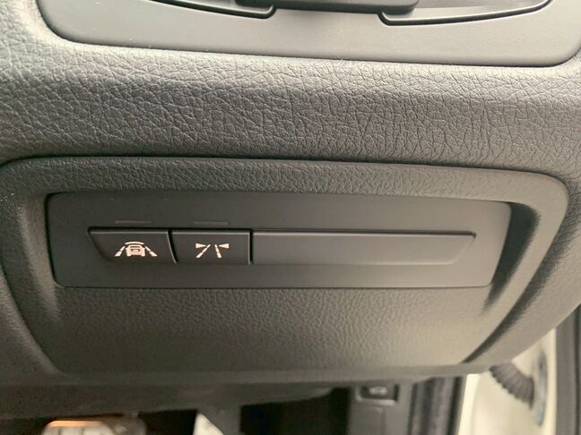 【友達追加の方法①】LINEで「@391tycna」を検索して友達追加できます。