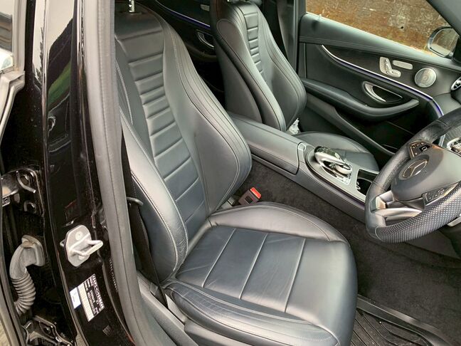 【友達追加の方法②】車両画像の2枚目のQRコードをLINEで読み込んで友達追加できます。