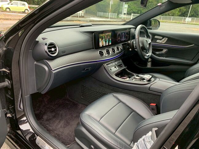 【友達追加の方法②】車両画像の2枚目のQRコードをLINEで読み込んで友達追加できます。