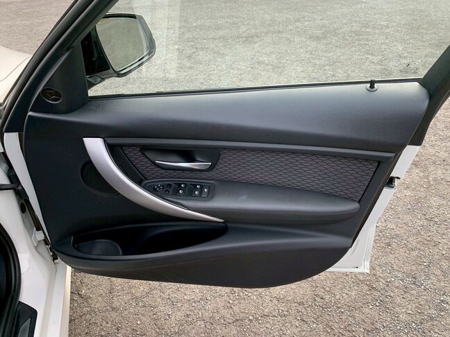 【廃車の無料引取り】当社は他社で購入された場合でも走行不能車や廃車の無料引き取り大歓迎です。「LINEでお問い合わせ」から車検証・車両の写真とご希望金額をお送りください