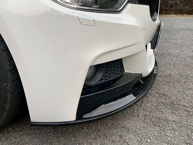 【友達追加の方法②】車両画像の2枚目のQRコードをLINEで読み込んで友達追加できます。