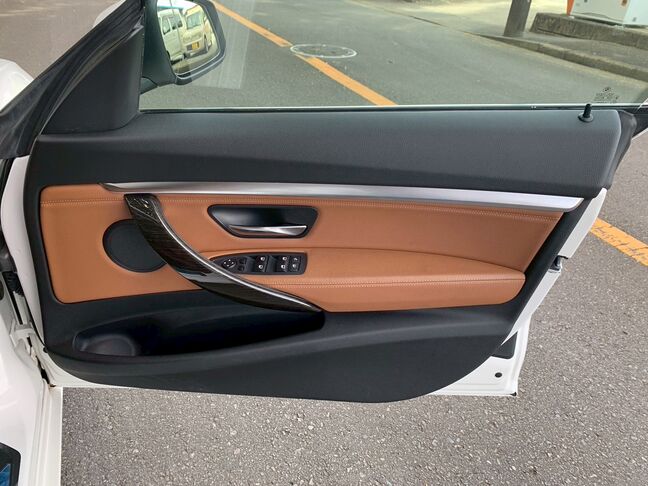 【お車探し】お客様のご要望に応じて、仕入れのプロがお客様と一緒にご希望のお車をお探しさせて頂くサービスをご提供しています。ご遠慮なくお申し出ください。