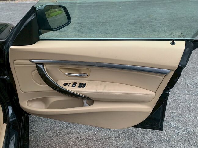 【お車探し】お客様のご要望に応じて、仕入れのプロがお客様と一緒にご希望のお車をお探しさせて頂くサービスをご提供しています。ご遠慮なくお申し出ください。