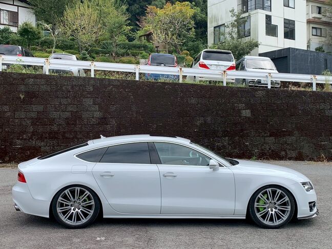【安心】納車後のトラブルが発生しても、当社独自の保証サービスにご加入頂ければ修理ができるので、安心してお乗りいただくことができます。