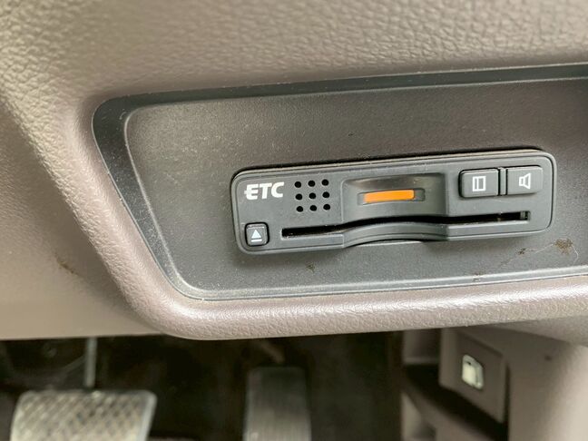 【お車探し】お客様のご要望に応じて、仕入れのプロがお客様と一緒にご希望のお車をお探しさせて頂くサービスをご提供しています。ご遠慮なくお申し出ください。