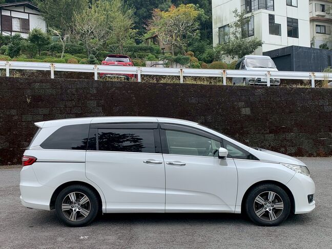 【廃車の無料引取り】当社は他社で購入された場合でも走行不能車や廃車の無料引き取り大歓迎です。「LINEでお問い合わせ」から車検証・車両の写真とご希望金額をお送りください