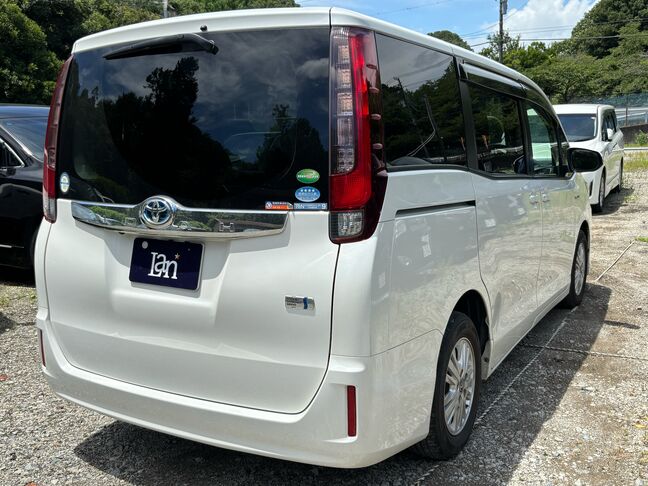 人気色の白色ボディ、大きな目立つ傷もなく綺麗な状態です！