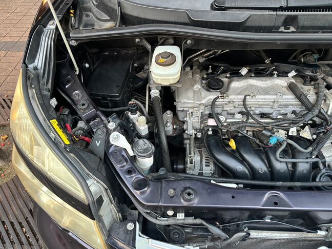 隅々まで整然として清潔！大切に扱われてきた証拠です。【ヴォクシー】