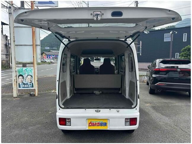 現車確認歓迎★予めご連絡いただければお車を準備してお出迎えいたします。ぜひご連絡ください。
054-395-7540