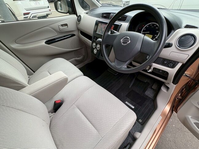 普通自動車なら、どんな状態のお車でも4万円以上でお引き受け致します。