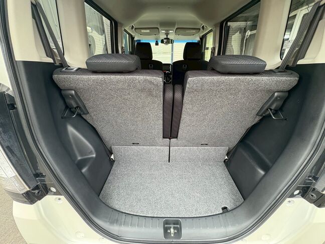 LINEで簡単仮審査が可能です。まずはお友達追加からお願いいたします。