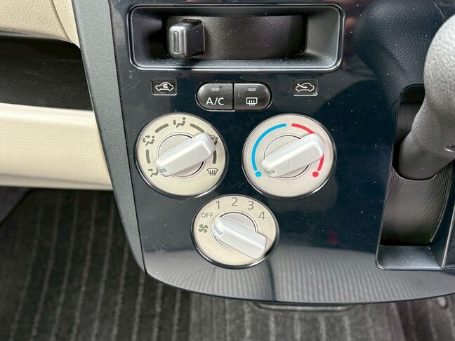 車検、板金、オイル交換等何でもご相談下さい。親切・丁寧に対応いたします。