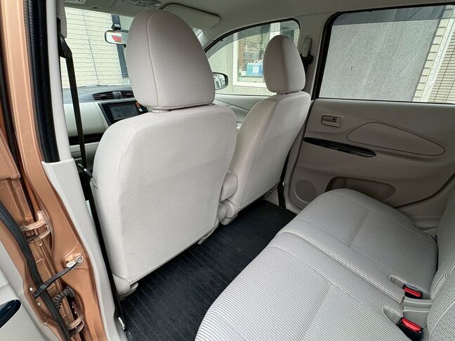 走行走っていますが、整備点検全て込みの価格なので安心です。