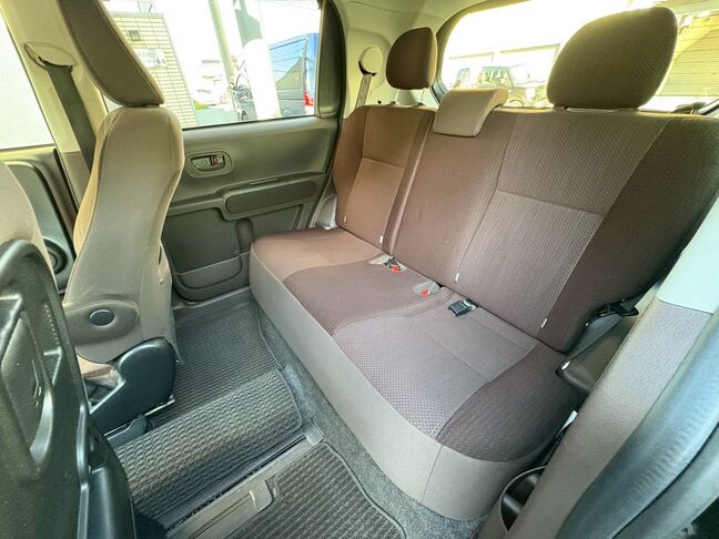 LINEで簡単仮審査が可能です。まずはお友達追加からお願いいたします。