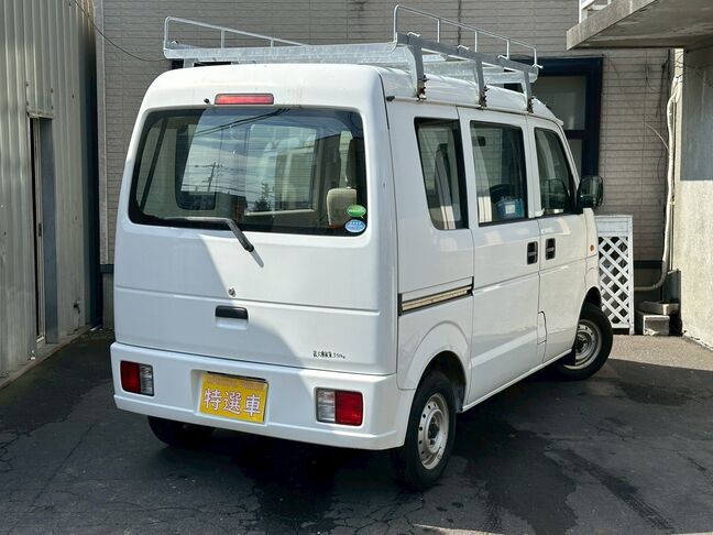 当店では、お急ぎのお客様に無料でレンタカーをお貸出ししております。ご契約後、即日引渡しOKです。