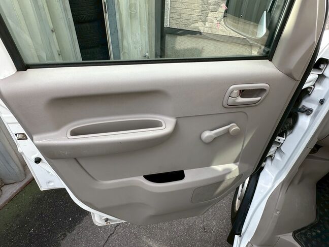 普通自動車なら、どんな状態のお車でも4万円以上でお引き受け致します。