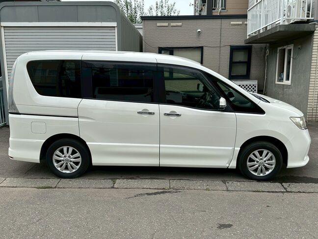 当店では、お急ぎのお客様に無料でレンタカーをお貸出ししております。ご契約後、即日引渡しOKです。