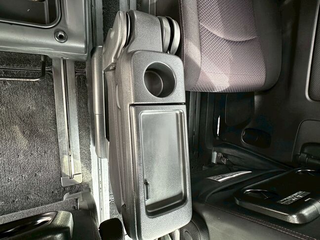 15年未満、15キロ以下のお車に関しましては1年間走行距離無制限保障をご選択いただけます。