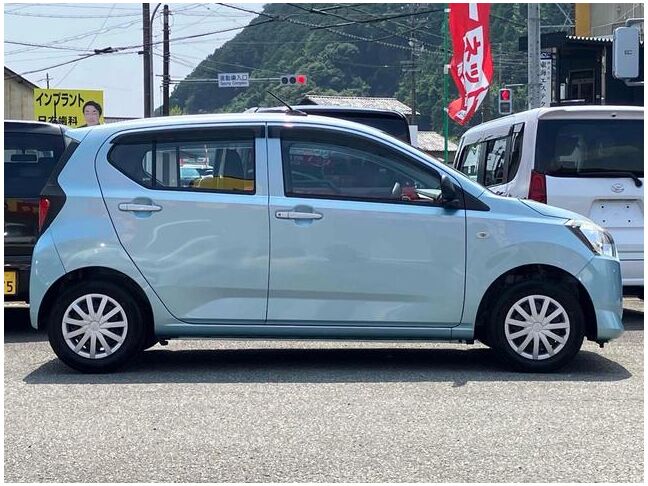 すぐにご来店頂けない場合や遠方にお住まいの方、車両状態の詳細が知りたい方はお気軽にご連絡下さい♪