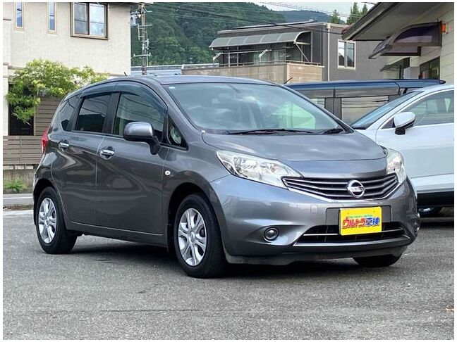すぐにご来店頂けない場合や遠方にお住まいの方、車両状態の詳細が知りたい方はお気軽にご連絡下さい♪