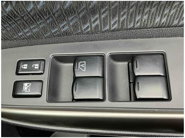 当店のお車をご覧いただきましてありがとうございます。お車についてのご質問やお見積りのご依頼、ご購入にあたってのご相談などお気軽にお問い合わせ下さい！