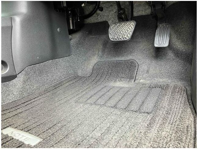 すぐにご来店頂けない場合や遠方にお住まいの方、車両状態の詳細が知りたい方はお気軽にご連絡下さい♪